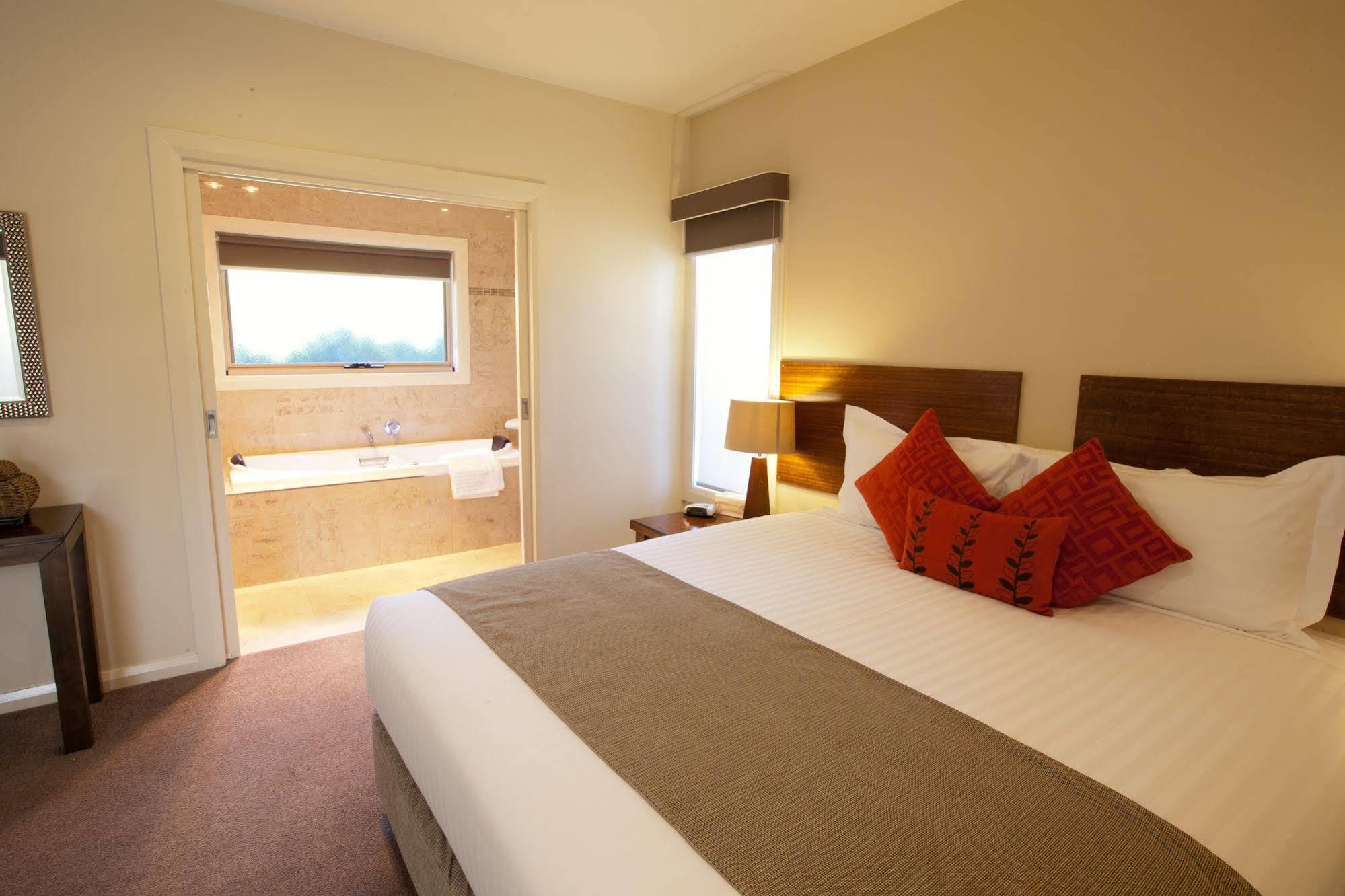 Wild Cattle Creek Estate Bed and Breakfast Wandin Yallock Εξωτερικό φωτογραφία