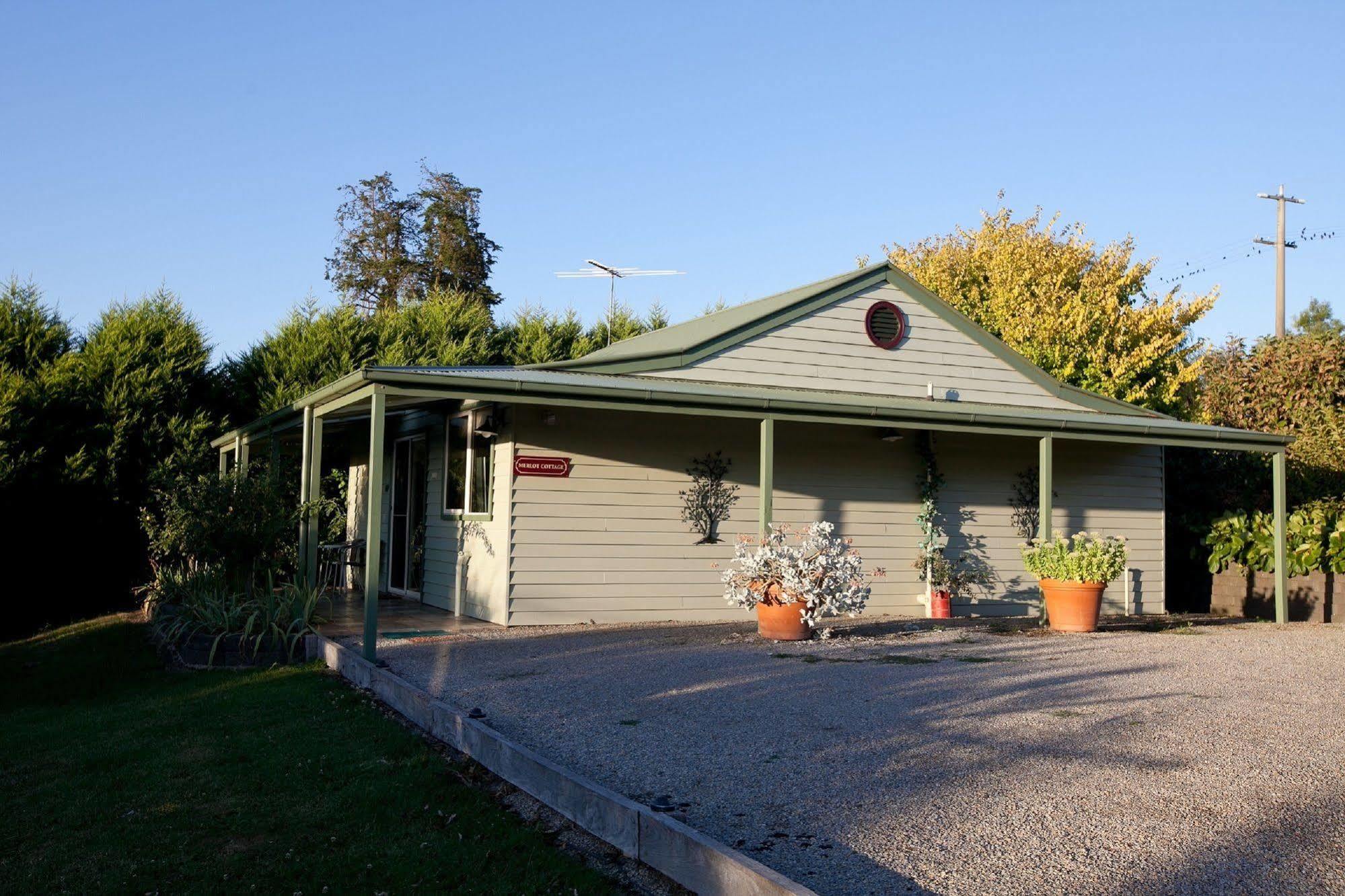 Wild Cattle Creek Estate Bed and Breakfast Wandin Yallock Εξωτερικό φωτογραφία
