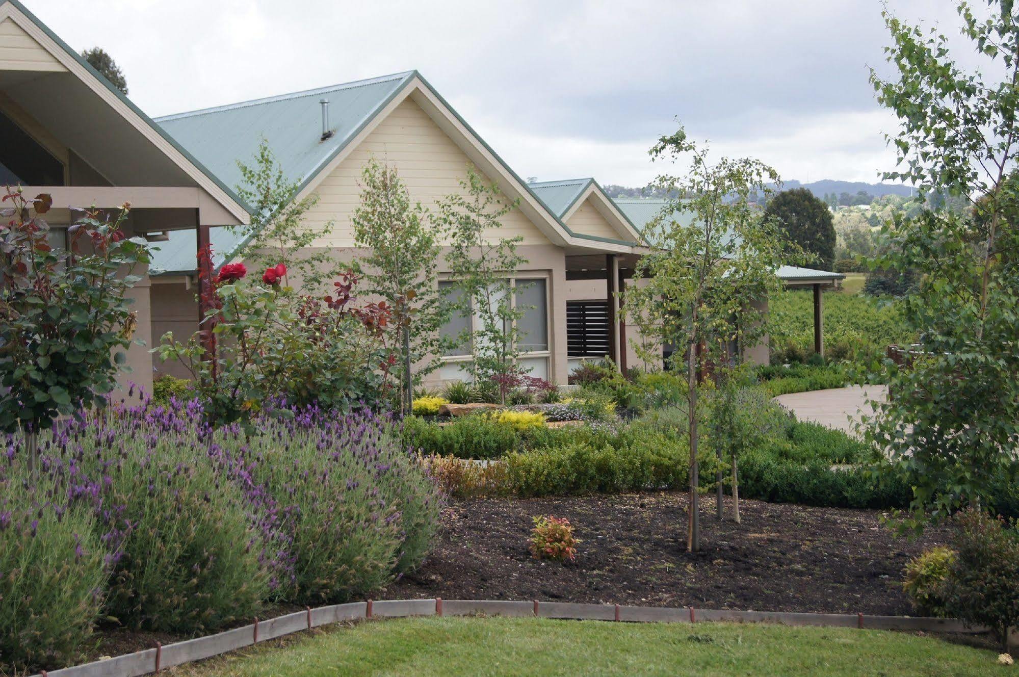 Wild Cattle Creek Estate Bed and Breakfast Wandin Yallock Εξωτερικό φωτογραφία